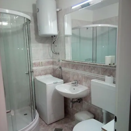 Apartman Biograd Apartment *